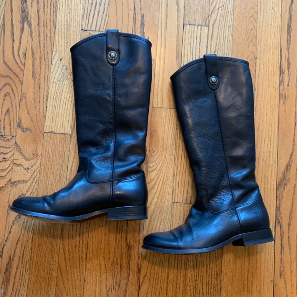 Women’s 7.5 Black Frye Boots great condition